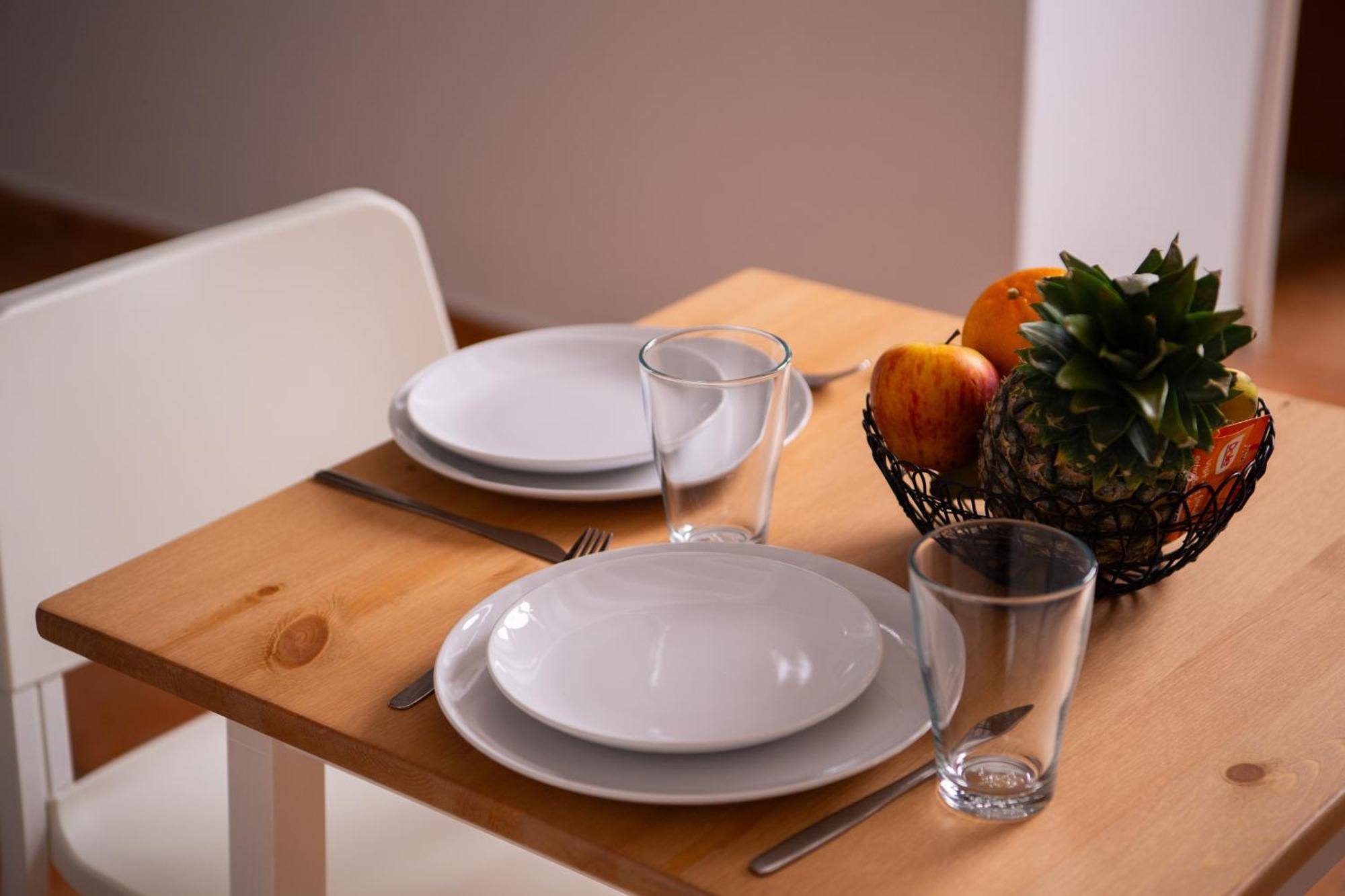 Path Latchi Beachfront Apartments מראה חיצוני תמונה